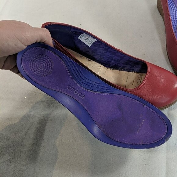 Crocs A-Leigh Red Leather Wedge Closed Toe Pump Heels 14700 Shoes Women's US 7.5 - Picture 12 of 15
